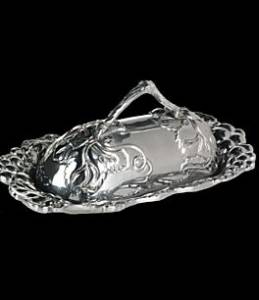Arthur Court Â´Â´GrapeÂ´Â´ Covered Butter Dish